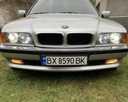 Серый БМВ 7 Серия, объемом двигателя 4.4 л и пробегом 362 тыс. км за 3800 $, фото 1 на Automoto.ua