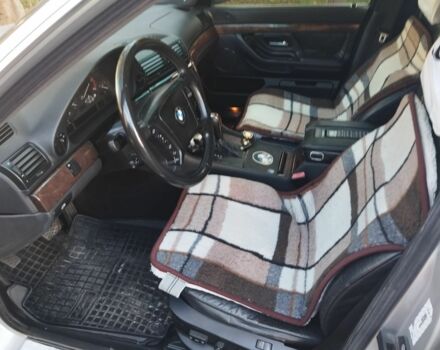 Серый БМВ 7 Серия, объемом двигателя 0 л и пробегом 400 тыс. км за 10000 $, фото 2 на Automoto.ua