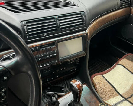 Серый БМВ 7 Серия, объемом двигателя 3 л и пробегом 400 тыс. км за 6999 $, фото 9 на Automoto.ua