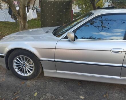 Серый БМВ 7 Серия, объемом двигателя 0 л и пробегом 400 тыс. км за 10000 $, фото 6 на Automoto.ua