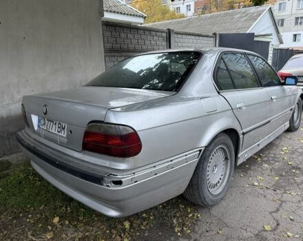 Серый БМВ 7 Серия, объемом двигателя 3.9 л и пробегом 500 тыс. км за 3000 $, фото 2 на Automoto.ua