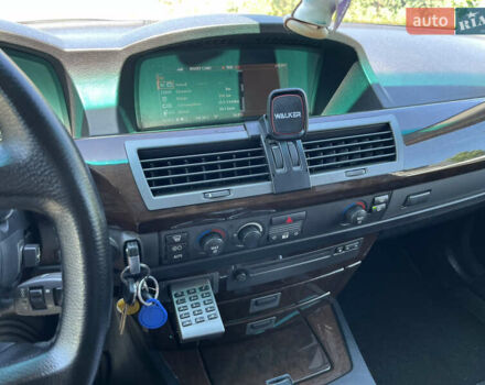 Серый БМВ 7 Серия, объемом двигателя 3.9 л и пробегом 360 тыс. км за 6700 $, фото 10 на Automoto.ua