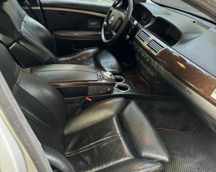 Серый БМВ 7 Серия, объемом двигателя 3.6 л и пробегом 370 тыс. км за 5400 $, фото 7 на Automoto.ua