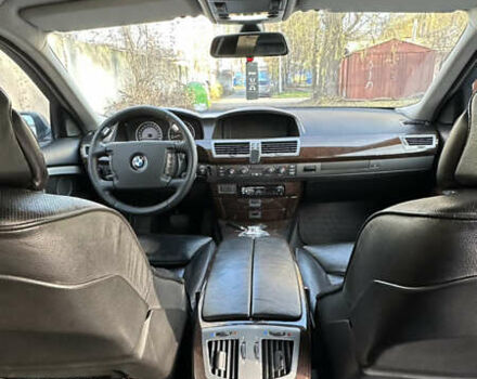 Серый БМВ 7 Серия, объемом двигателя 3.5 л и пробегом 315 тыс. км за 5500 $, фото 18 на Automoto.ua