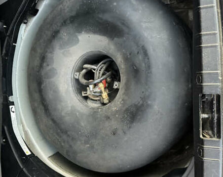 Серый БМВ 7 Серия, объемом двигателя 3.5 л и пробегом 315 тыс. км за 5500 $, фото 11 на Automoto.ua