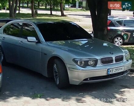 Серый БМВ 7 Серия, объемом двигателя 4.4 л и пробегом 250 тыс. км за 3500 $, фото 7 на Automoto.ua