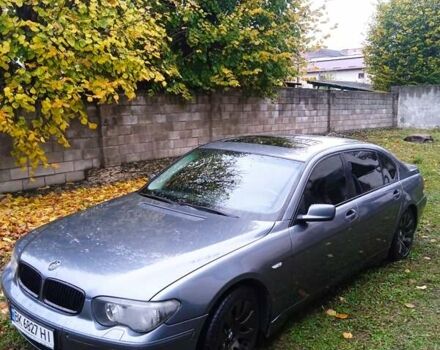 Серый БМВ 7 Серия, объемом двигателя 4.4 л и пробегом 300 тыс. км за 6000 $, фото 4 на Automoto.ua