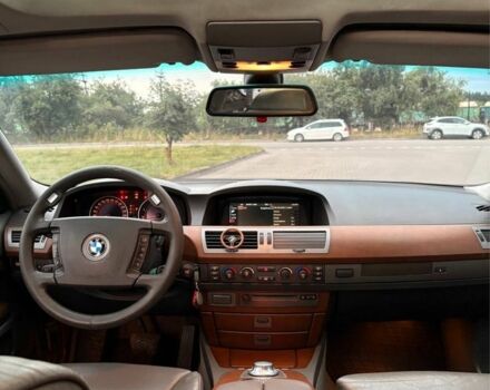 Серый БМВ 7 Серия, объемом двигателя 3 л и пробегом 450 тыс. км за 6000 $, фото 3 на Automoto.ua