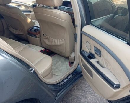 Серый БМВ 7 Серия, объемом двигателя 3 л и пробегом 320 тыс. км за 6200 $, фото 5 на Automoto.ua