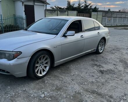 Серый БМВ 7 Серия, объемом двигателя 4.4 л и пробегом 330 тыс. км за 8500 $, фото 1 на Automoto.ua