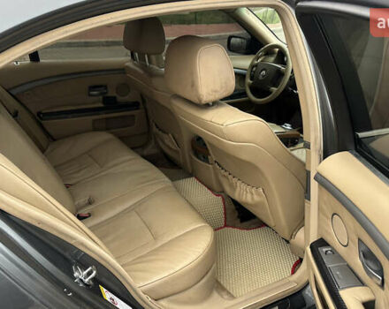 Серый БМВ 7 Серия, объемом двигателя 2.99 л и пробегом 311 тыс. км за 5500 $, фото 28 на Automoto.ua