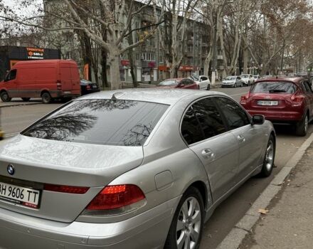 Серый БМВ 7 Серия, объемом двигателя 3 л и пробегом 305 тыс. км за 5800 $, фото 1 на Automoto.ua