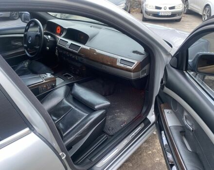 Серый БМВ 7 Серия, объемом двигателя 4.4 л и пробегом 300 тыс. км за 6500 $, фото 6 на Automoto.ua