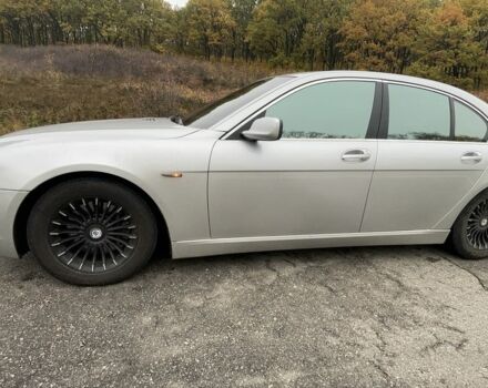 Серый БМВ 7 Серия, объемом двигателя 4 л и пробегом 327 тыс. км за 8300 $, фото 5 на Automoto.ua