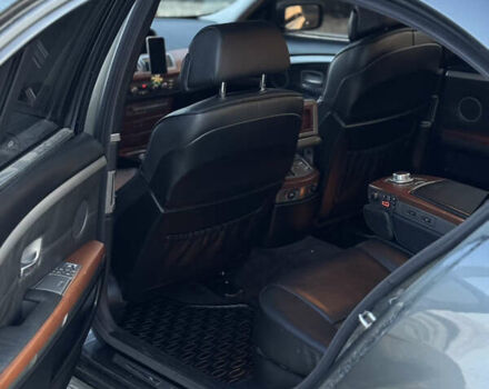 Серый БМВ 7 Серия, объемом двигателя 3 л и пробегом 222 тыс. км за 7777 $, фото 19 на Automoto.ua