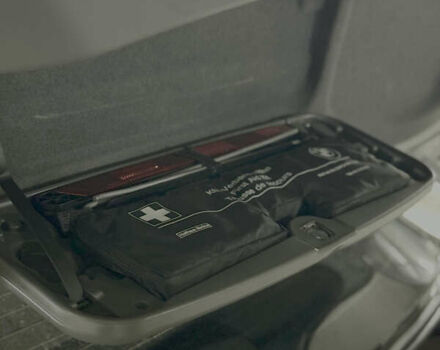 Сірий БМВ 7 Серія, об'ємом двигуна 4 л та пробігом 391 тис. км за 7500 $, фото 9 на Automoto.ua