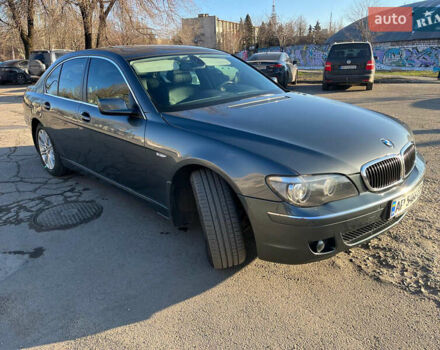 Серый БМВ 7 Серия, объемом двигателя 3 л и пробегом 120 тыс. км за 11000 $, фото 1 на Automoto.ua