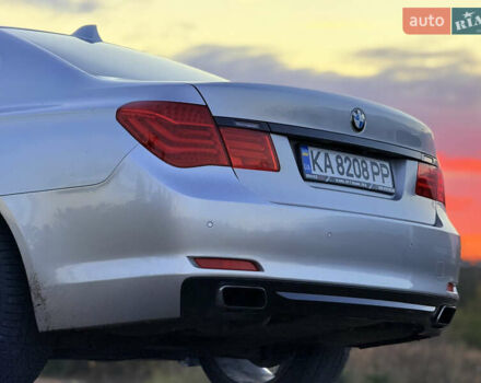 Серый БМВ 7 Серия, объемом двигателя 2.98 л и пробегом 343 тыс. км за 11500 $, фото 7 на Automoto.ua