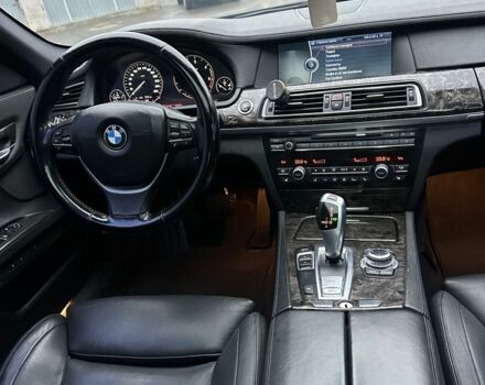 Серый БМВ 7 Серия, объемом двигателя 3 л и пробегом 308 тыс. км за 16500 $, фото 6 на Automoto.ua