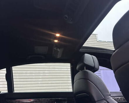 Серый БМВ 7 Серия, объемом двигателя 2.99 л и пробегом 308 тыс. км за 16500 $, фото 10 на Automoto.ua