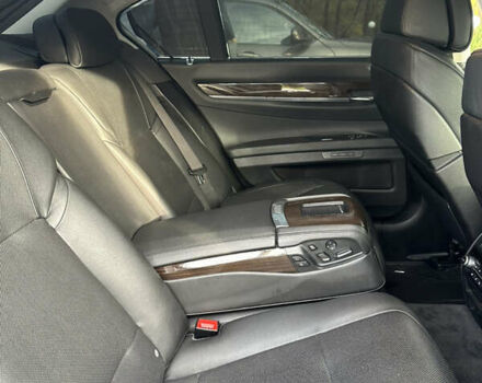 Серый БМВ 7 Серия, объемом двигателя 2.99 л и пробегом 210 тыс. км за 14800 $, фото 24 на Automoto.ua