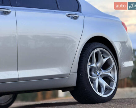 Серый БМВ 7 Серия, объемом двигателя 2.98 л и пробегом 343 тыс. км за 11500 $, фото 5 на Automoto.ua