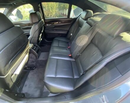 Серый БМВ 7 Серия, объемом двигателя 3 л и пробегом 300 тыс. км за 14000 $, фото 6 на Automoto.ua