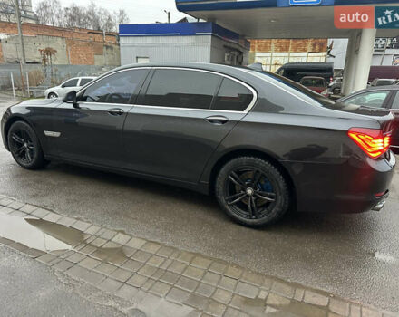 Серый БМВ 7 Серия, объемом двигателя 2.99 л и пробегом 308 тыс. км за 16500 $, фото 2 на Automoto.ua
