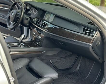 Серый БМВ 7 Серия, объемом двигателя 3 л и пробегом 210 тыс. км за 14800 $, фото 5 на Automoto.ua