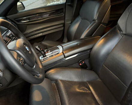 Серый БМВ 7 Серия, объемом двигателя 2.98 л и пробегом 343 тыс. км за 11500 $, фото 18 на Automoto.ua