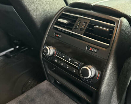 Серый БМВ 7 Серия, объемом двигателя 2.99 л и пробегом 210 тыс. км за 14800 $, фото 22 на Automoto.ua