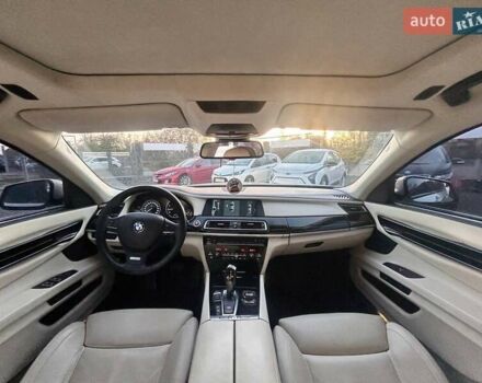Серый БМВ 7 Серия, объемом двигателя 4.4 л и пробегом 67 тыс. км за 17500 $, фото 45 на Automoto.ua