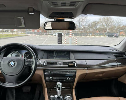 Серый БМВ 7 Серия, объемом двигателя 3 л и пробегом 333 тыс. км за 10500 $, фото 6 на Automoto.ua