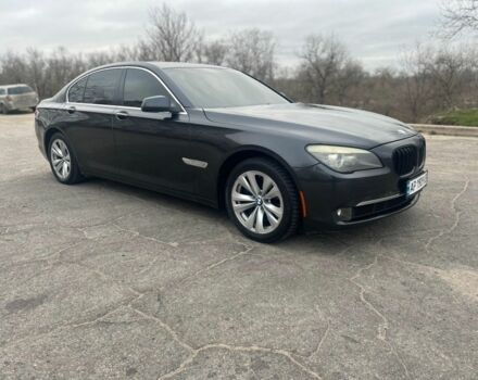 Серый БМВ 7 Серия, объемом двигателя 3 л и пробегом 305 тыс. км за 10999 $, фото 1 на Automoto.ua