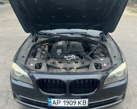 Серый БМВ 7 Серия, объемом двигателя 3 л и пробегом 305 тыс. км за 10999 $, фото 6 на Automoto.ua