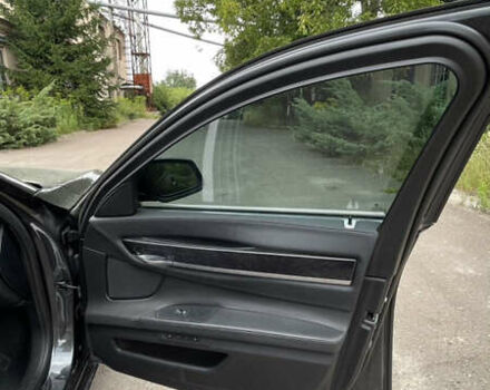 Серый БМВ 7 Серия, объемом двигателя 2.98 л и пробегом 260 тыс. км за 12100 $, фото 19 на Automoto.ua