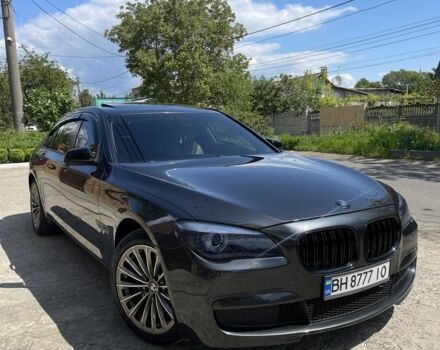 Серый БМВ 7 Серия, объемом двигателя 3 л и пробегом 150 тыс. км за 18500 $, фото 1 на Automoto.ua