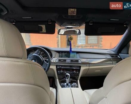 Серый БМВ 7 Серия, объемом двигателя 3 л и пробегом 240 тыс. км за 17500 $, фото 9 на Automoto.ua