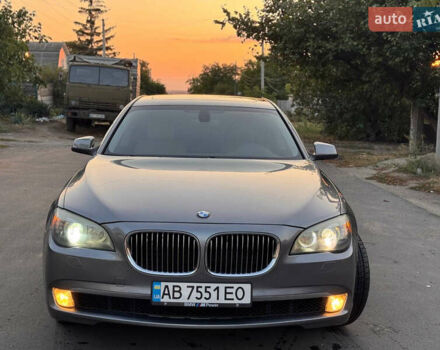 Серый БМВ 7 Серия, объемом двигателя 3 л и пробегом 178 тыс. км за 16900 $, фото 1 на Automoto.ua