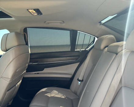 Серый БМВ 7 Серия, объемом двигателя 2.99 л и пробегом 370 тыс. км за 18500 $, фото 14 на Automoto.ua