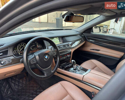 Серый БМВ 7 Серия, объемом двигателя 3 л и пробегом 178 тыс. км за 16900 $, фото 7 на Automoto.ua