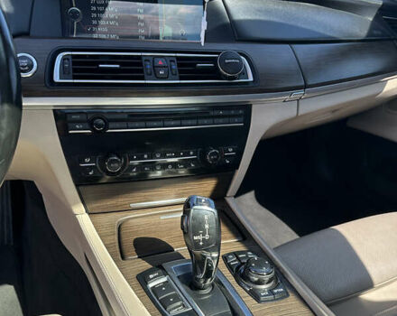 Серый БМВ 7 Серия, объемом двигателя 2.99 л и пробегом 370 тыс. км за 18500 $, фото 20 на Automoto.ua