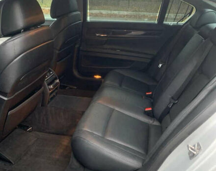 Серый БМВ 7 Серия, объемом двигателя 2.98 л и пробегом 240 тыс. км за 15700 $, фото 13 на Automoto.ua