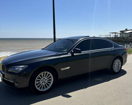 Серый БМВ 7 Серия, объемом двигателя 2.99 л и пробегом 370 тыс. км за 18500 $, фото 25 на Automoto.ua