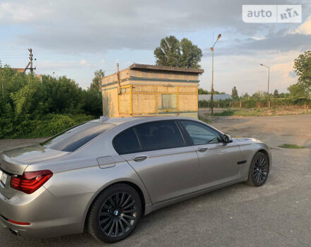 Серый БМВ 7 Серия, объемом двигателя 3 л и пробегом 262 тыс. км за 16200 $, фото 19 на Automoto.ua