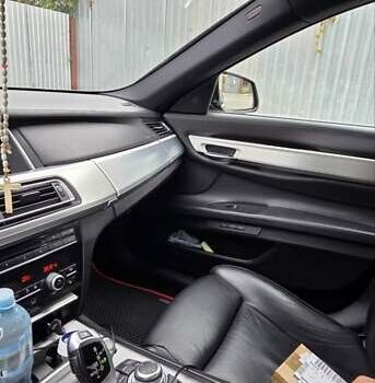 Серый БМВ 7 Серия, объемом двигателя 2.99 л и пробегом 280 тыс. км за 25000 $, фото 2 на Automoto.ua