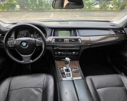 Серый БМВ 7 Серия, объемом двигателя 3 л и пробегом 85 тыс. км за 6150 $, фото 10 на Automoto.ua