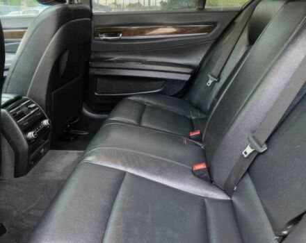 Серый БМВ 7 Серия, объемом двигателя 3 л и пробегом 85 тыс. км за 6150 $, фото 12 на Automoto.ua