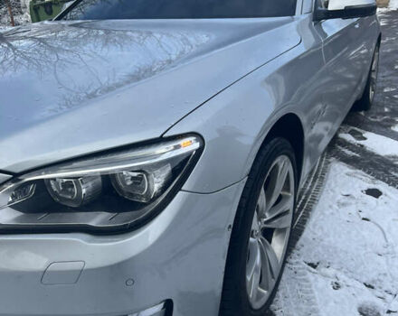 Серый БМВ 7 Серия, объемом двигателя 2.99 л и пробегом 260 тыс. км за 25500 $, фото 2 на Automoto.ua