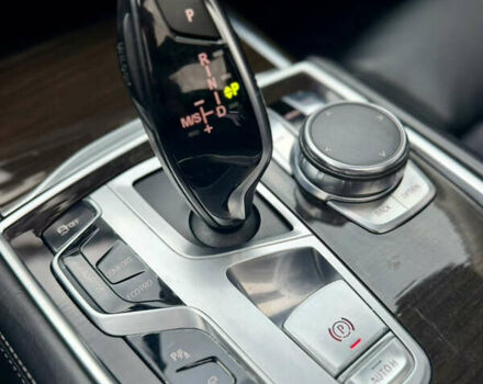 Серый БМВ 7 Серия, объемом двигателя 4.39 л и пробегом 141 тыс. км за 27777 $, фото 15 на Automoto.ua